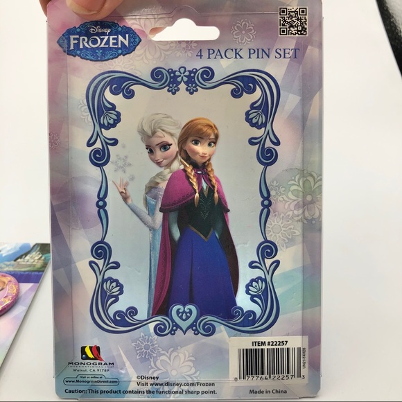 Frozen Disney pin set - Picture 4 of 7